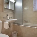 Acla Filli فندق زيرنيز